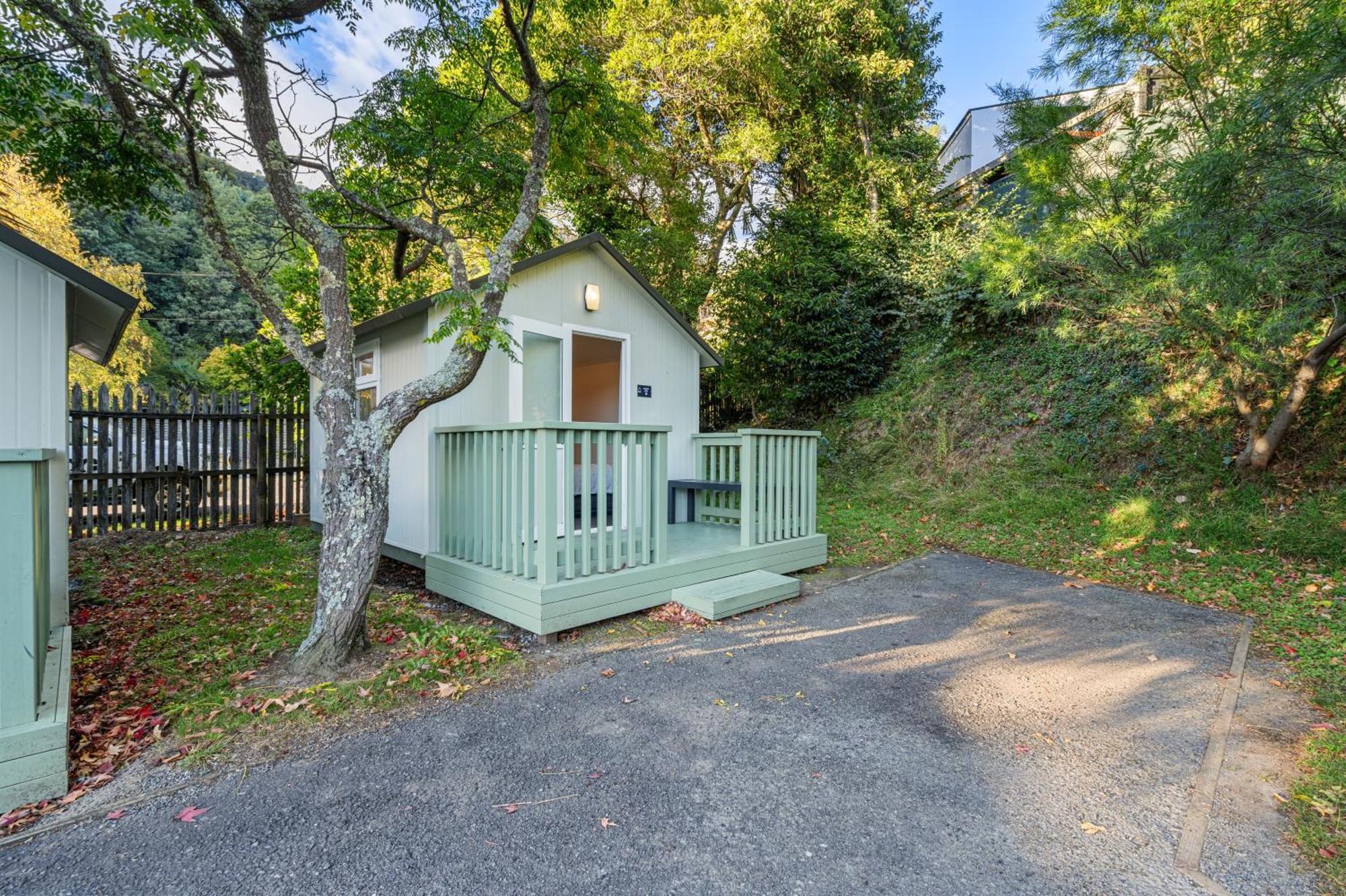 Tasman Holiday Parks Picton Exterior photo The smallest house in the world